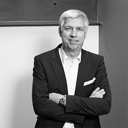 Dr. Olaf Holst, Chief Envagelist, OPTIMAL SYSTEMS